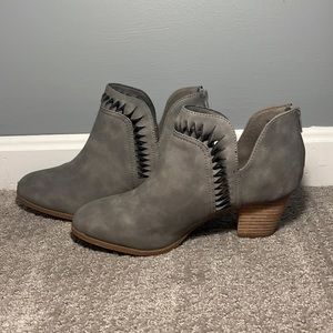 NWT Dolce Vita Charma Bootie
